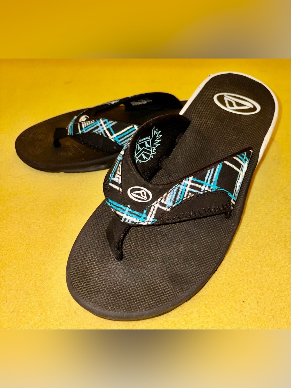 REEF Fanning Prints Men's Flip Flops Black Plaid Size 10